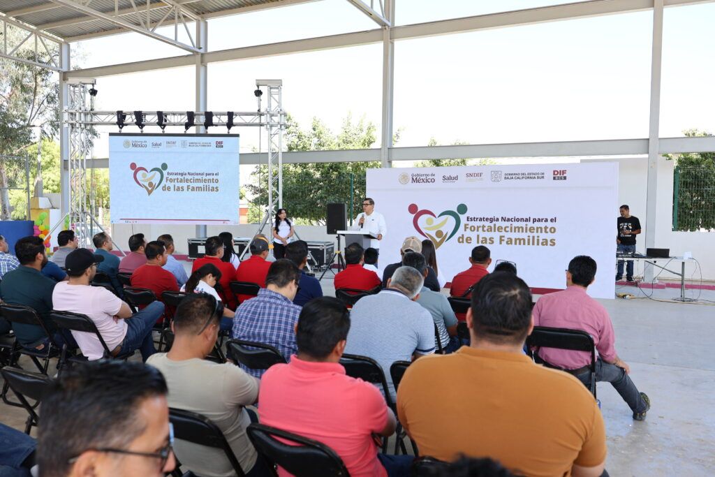 La iniciativa busca fomentar relaciones familiares respetuosas y consolidar espacios de protección para niñas, niños y adolescentes.