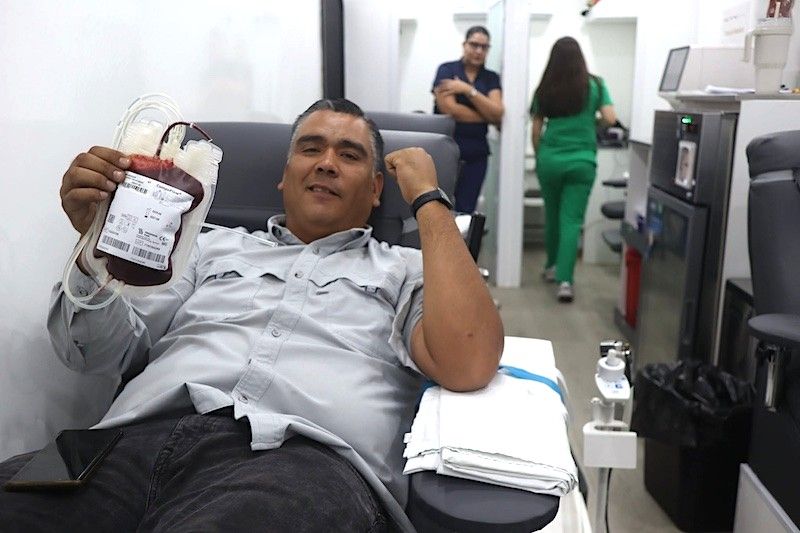 La donación voluntaria es fundamental para garantizar la disponibilidad de sangre segura en hospitales y unidades médicas.
