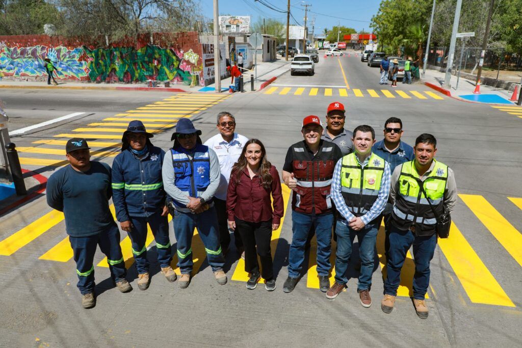 La alcaldesa en funciones, Amor Fenech Montaño, encabezó una jornada que incluyó bacheo, limpieza, rehabilitación vial, atención médica y servicios gratuitos para la comunidad.