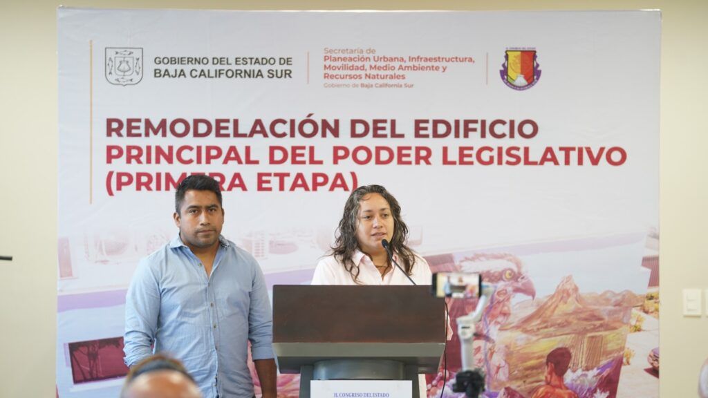 La obra de Edelmira Rodríguez Morales y Lenin Ruiz Cortés se incorpora como uno de los elementos distintivos de la renovación del Congreso del Estado.