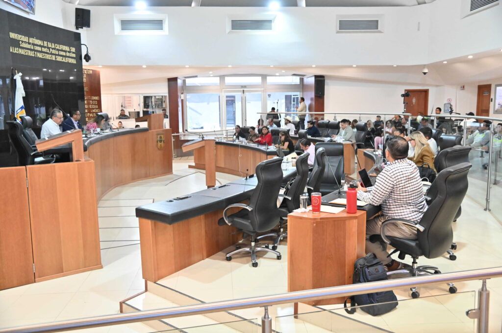 La reforma establece que el Instituto Sudcaliforniano de la Juventud impulse cursos y talleres en materia de protección civil y gestión de riesgos.