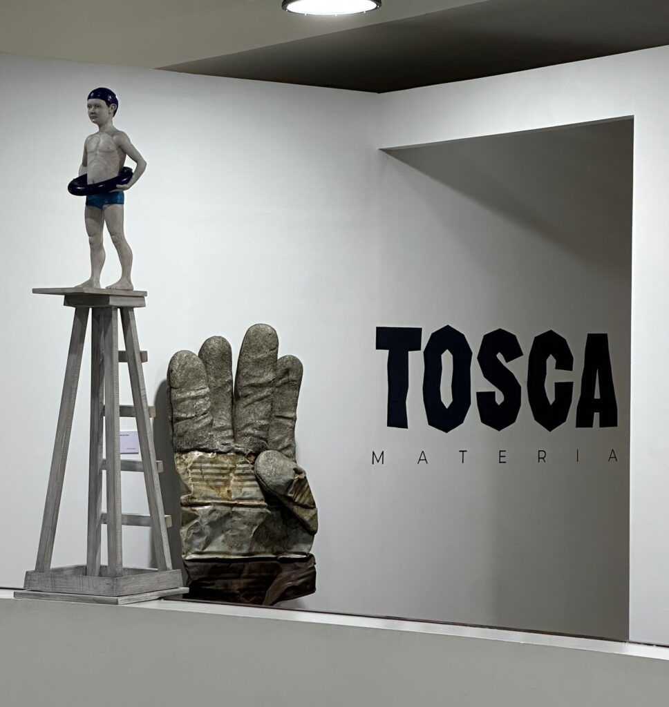 Tosca Materia, la nueva exposición del Museo de Arte Sudcaliforniano reúne esculturas de destacados creadores mexicanos y propone una reflexión sobre cómo el espacio, la curaduría y el espectador transforman el sentido de las obras.