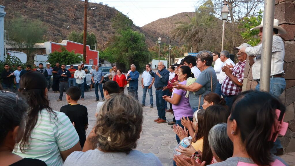 El Gobierno del Estado iniciará la reconstrucción de viviendas y pondrá en marcha un plan de reactivación económica para las comunidades.