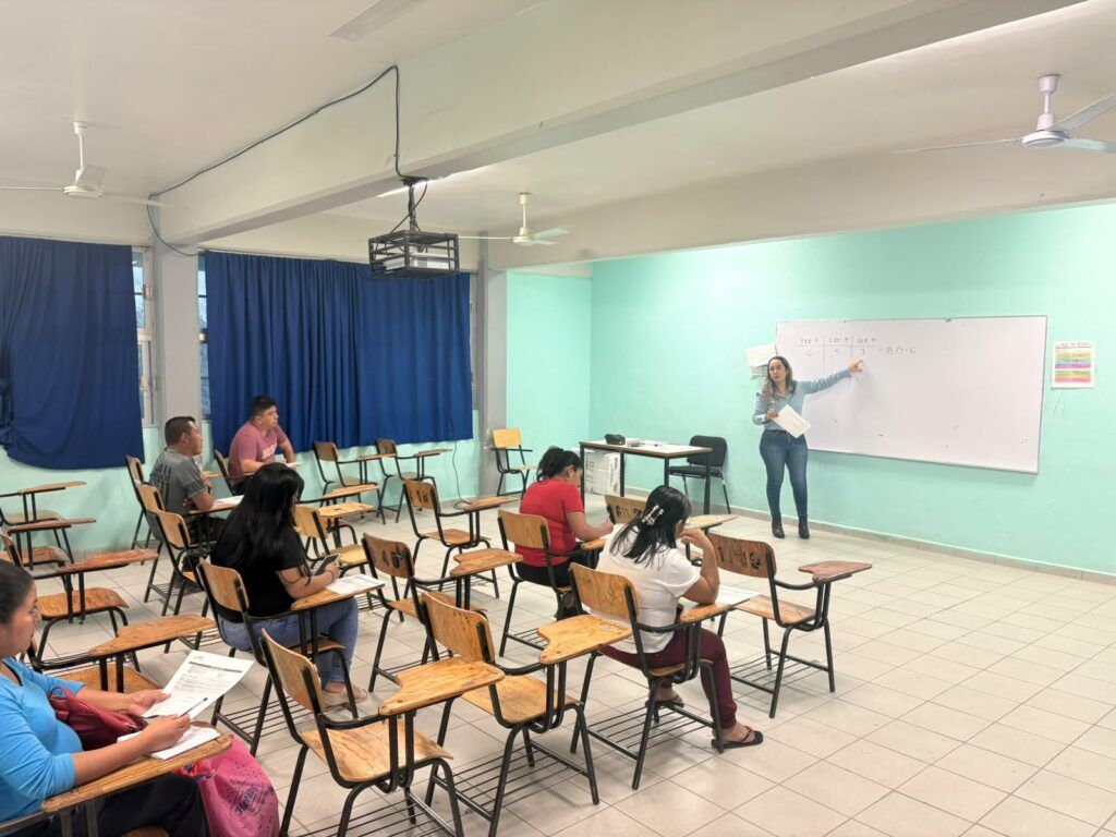 Las y los estudiantes contarán con un espacio en bachillerato, mientras avanzan proyectos para ampliar la infraestructura educativa en la entidad.