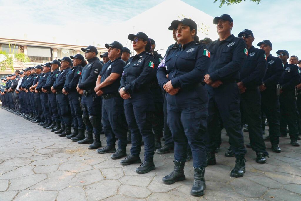 Por tercer año consecutivo, elementos de la Policía Municipal y Policía Auxiliar recibieron este reconocimiento económico como parte del fortalecimiento institucional.