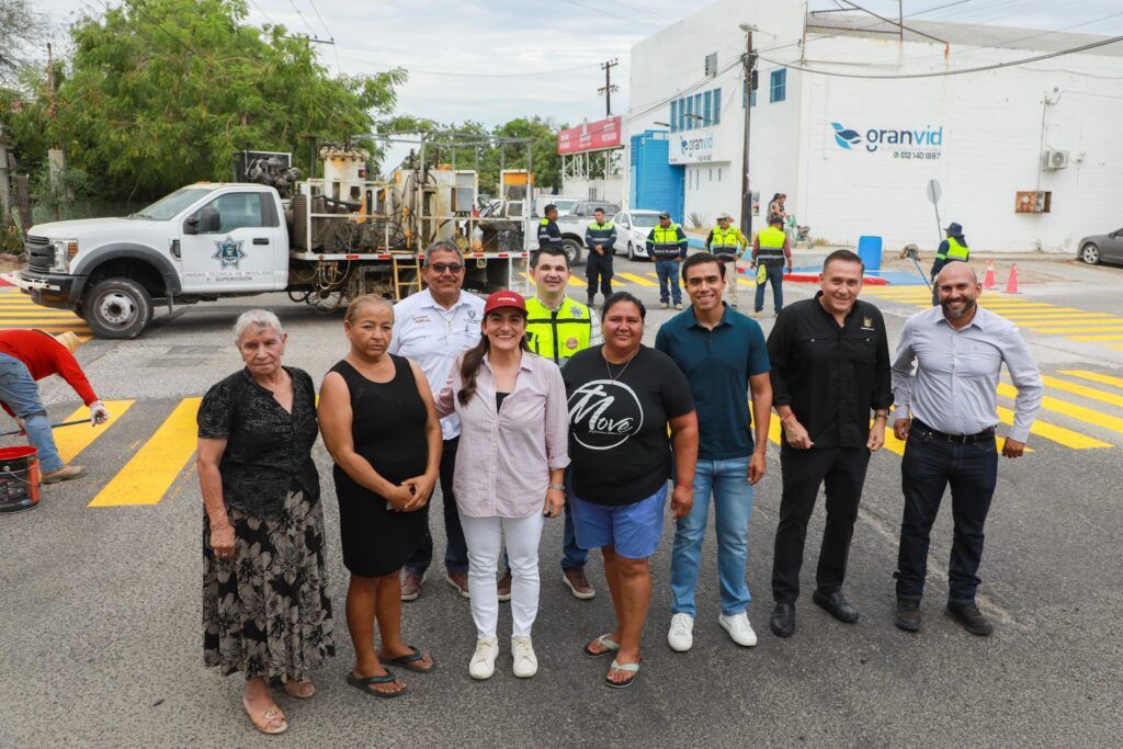 Amor Fenech encabezó una jornada de servicios y supervisó acciones de limpieza, bacheo, alumbrado y mejoramiento urbano en la colonia.