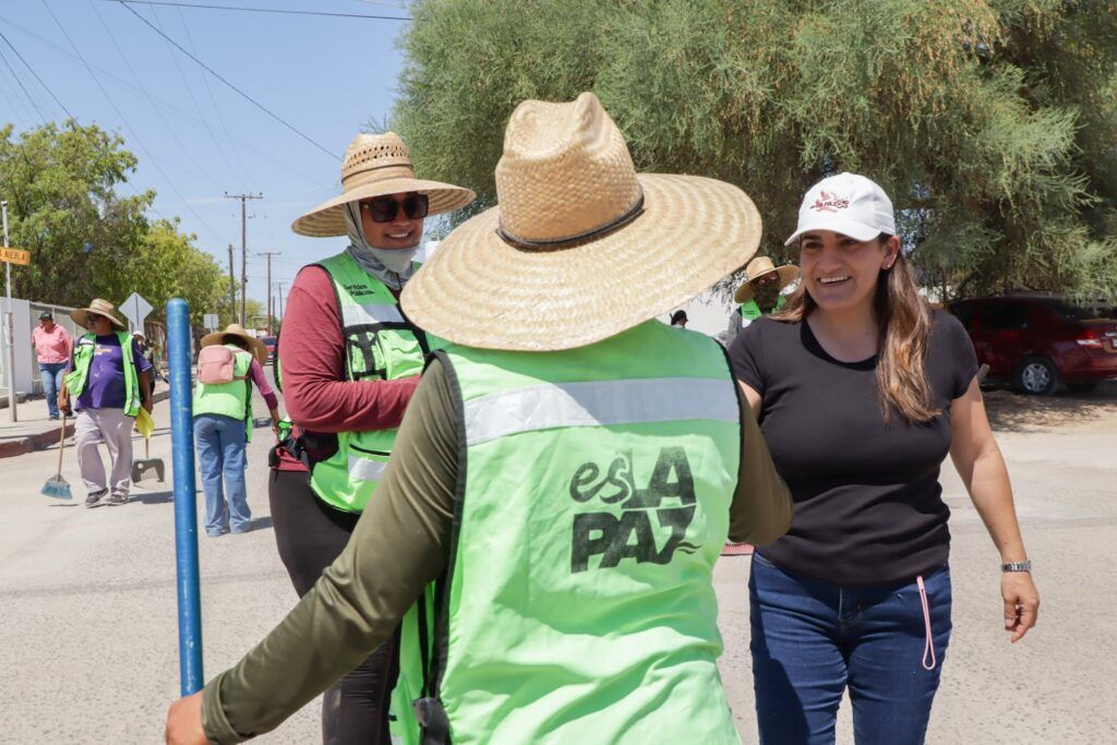 Más de 30 toneladas de residuos fueron retiradas, además de realizarse bacheo, señalización vial, reforestación y una jornada de servicios gratuitos.