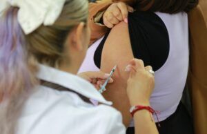 Vacunación del ISSSTE: prevención para todas las edades