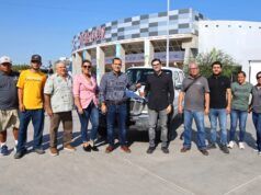 Entregan vehículo para fortalecer mantenimiento de la Villa Deportiva