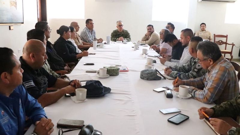 La Secretaría de Salud ha intervenido más de 20 colonias de Cabo San Lucas, donde se concentran 74 de los 186 casos confirmados en Baja California Sur.