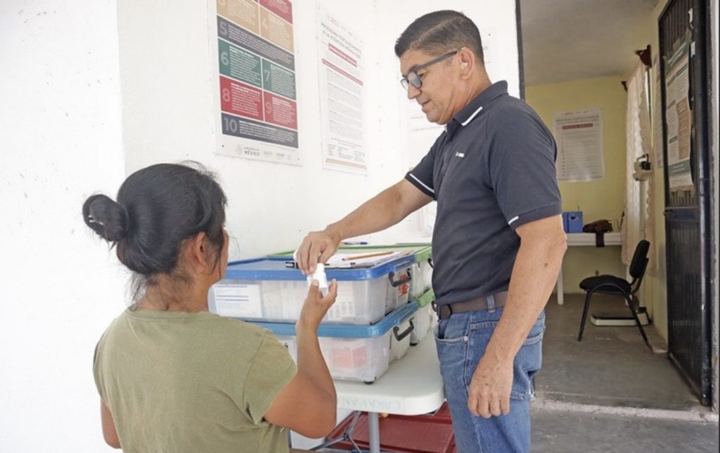 El programa llevará atención médica preventiva y básica a comunidades rurales y zonas urbanas marginadas de los cinco municipios.