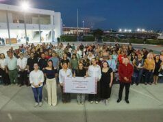 La Paz entrega apoyos de 12 mil pesos a 100 mujeres cuidadoras