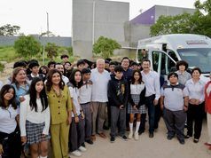 Entregan transporte al CECyT 05 de Cabo San Lucas
