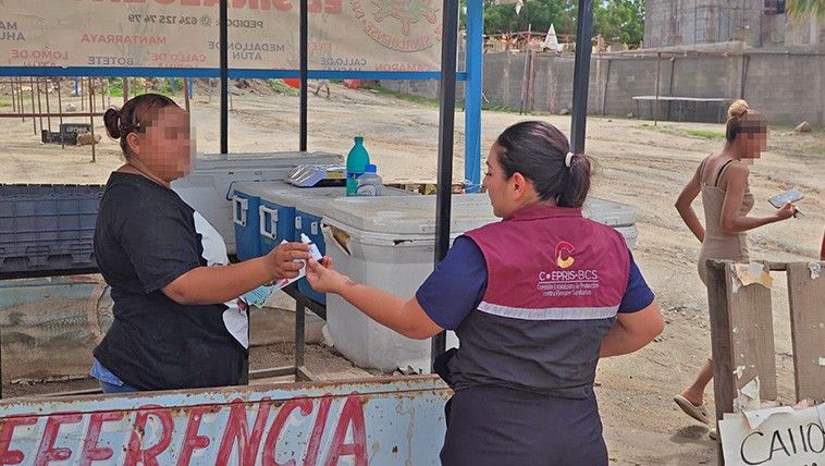 La restricción permanece también en Ciudad Constitución y se aplica en zonas de La Paz con derrames de drenaje o agua estancada.