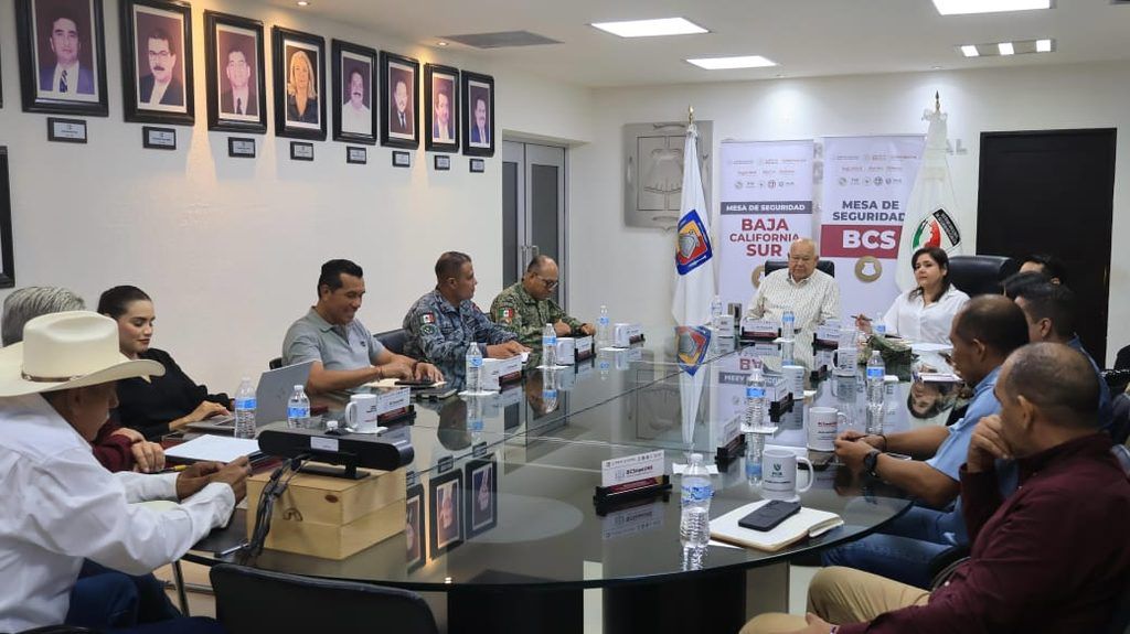 Defensa, Marina y Guardia Nacional reforzarán la vigilancia en los límites con Baja California y el Puerto de Pichilingue para impedir el ingreso irregular de ganado.