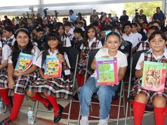 Aumenta nivel de escolaridad y matrícula supera los 220 mil estudiantes