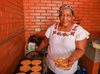 ¿Ya conoces el Mercado Étnico de La Paz? Hay comida tradicional y artesanías