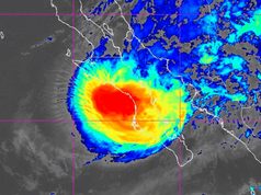 Polo por impactar a Baja California Sur como categoría 3 y este martes en Sonora
