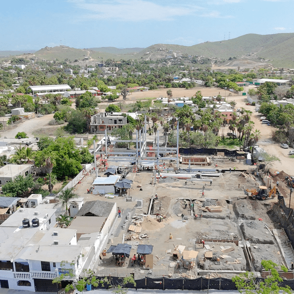 Chedraui en Todos Santos divide posturas por legalidad de la obra