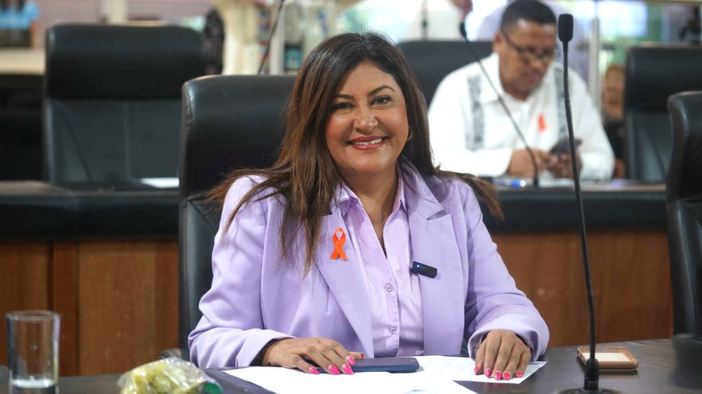 La propuesta aprobada plantea un operativo emergente de bacheo y mayor coordinación entre autoridades municipales y federales.