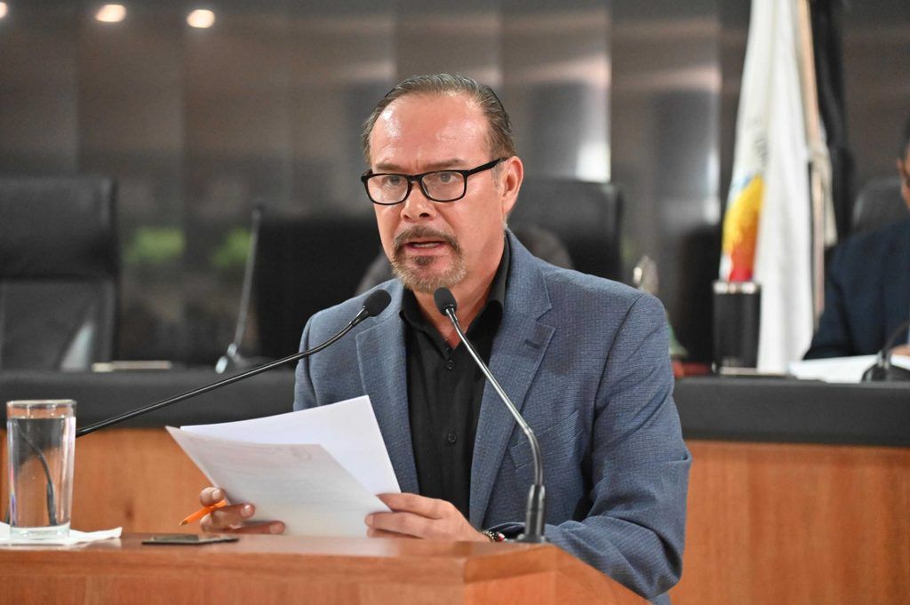 El Congreso estatal exhortó al IMSS, IMSS-Bienestar e ISSSTE a evaluar el suministro de vosoritida y establecer rutas de atención para pacientes que cumplan los criterios médicos.