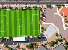 Anuncian rehabilitación de campo de fútbol del SNTE en La Paz