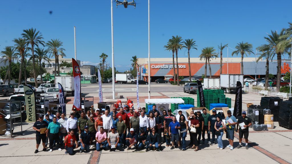 Productores y cooperativas de Mulegé, Comondú y La Paz recibieron apoyos para sus actividades pesqueras, acuícolas y de servicios turísticos.