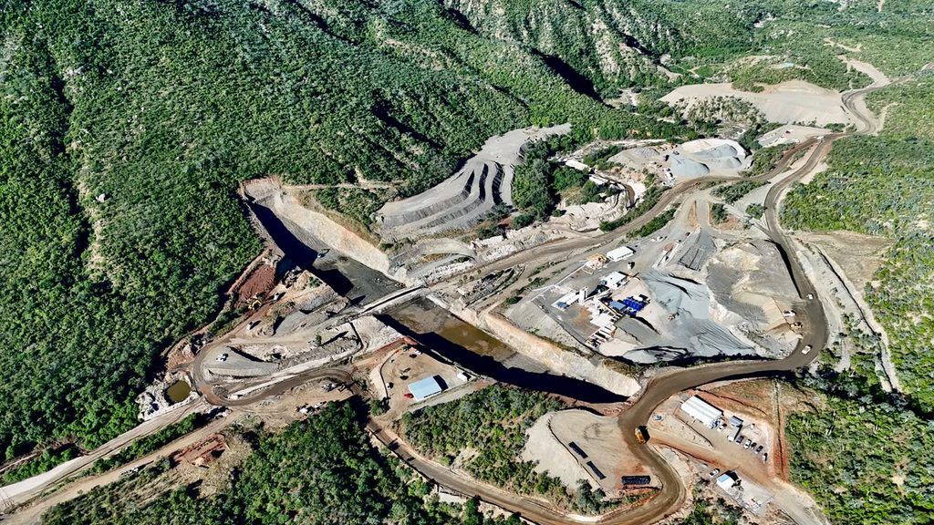 La presa "La Perseverante", anteriormente conocida como El Novillo, busca captar y almacenar agua de lluvia para beneficiar a más de 300 mil habitantes del municipio.