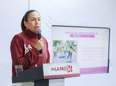 Reparan casi 700 baches en La Paz