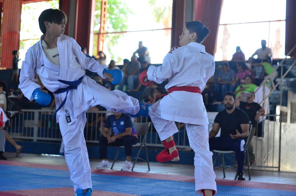 Las eliminatorias municipales de karate dejaron 55 clasificados, mientras que atletismo tendrá un segundo control en diciembre.