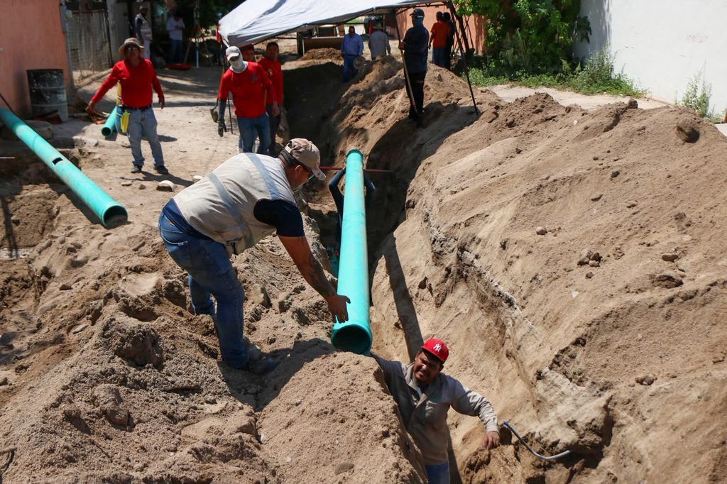La intervención comenzó tras un reporte ciudadano por agua con coloración extraña y la detección de infraestructura que ya había cumplido su vida útil.