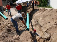 Renuevan 600 metros de redes de agua y drenaje en colonia Roma