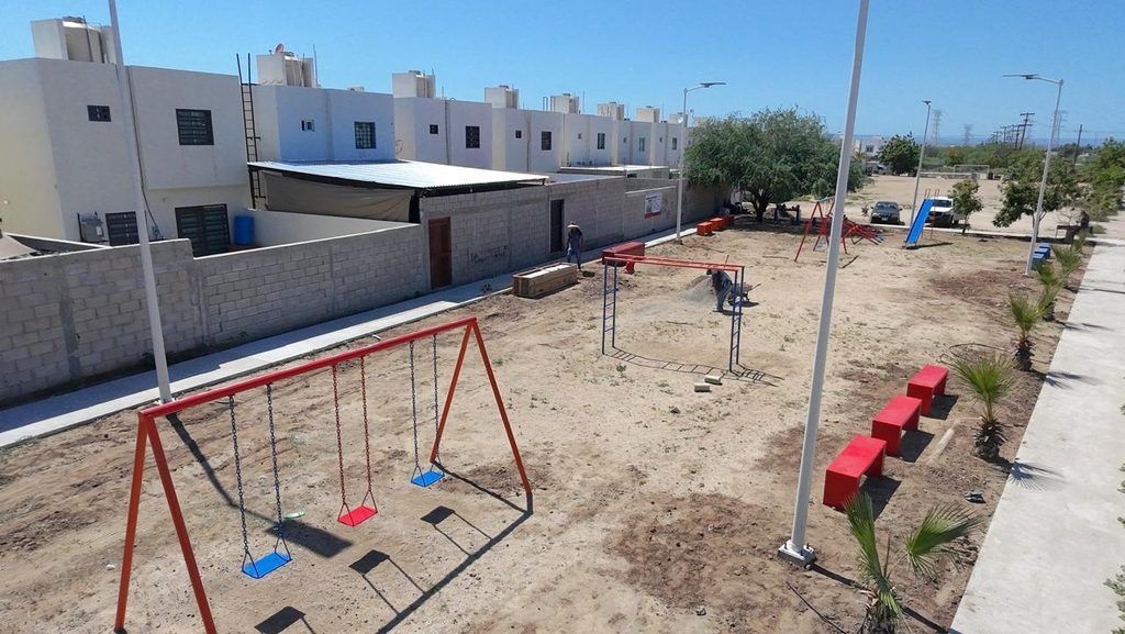 Los trabajos presentan un avance del 75% y contemplan juegos infantiles, alumbrado, andadores, bancas y áreas verdes.