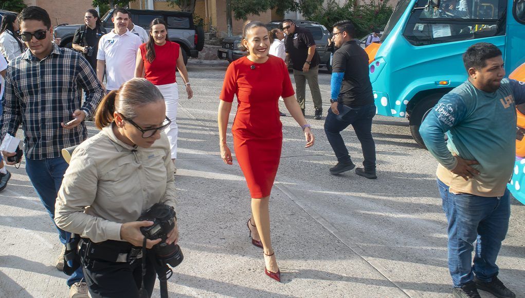 Milena Quiroga regresa a la alcaldía de La Paz; Amor Fenech cierra interinato