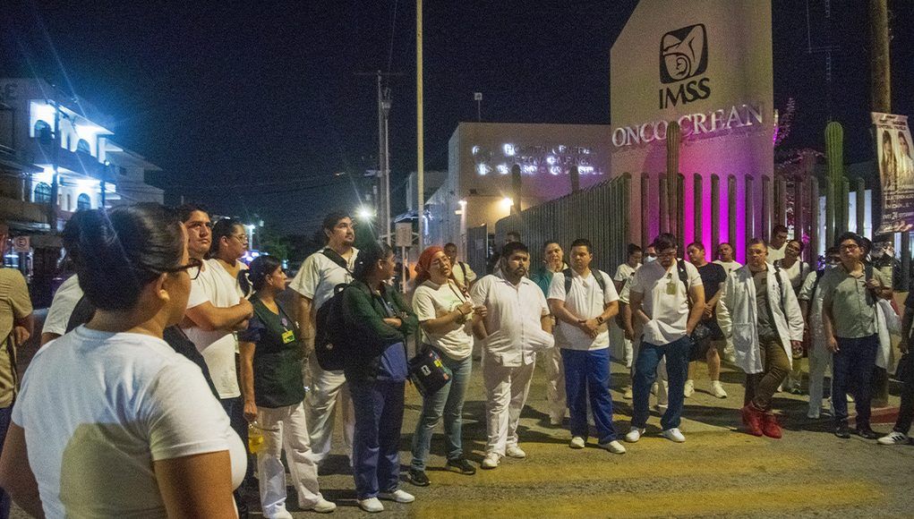 Trabajadores del IMSS anuncian protesta en La Paz este viernes