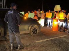 Alerta Amber por Helena moviliza a Todos Santos; familiares presionan con cierre carretero