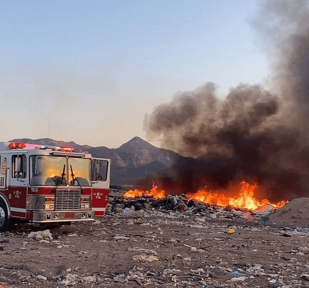 Hallan gasolina, encendedores y gel tras incendios en relleno sanitario de La Paz; apuntan a sabotaje