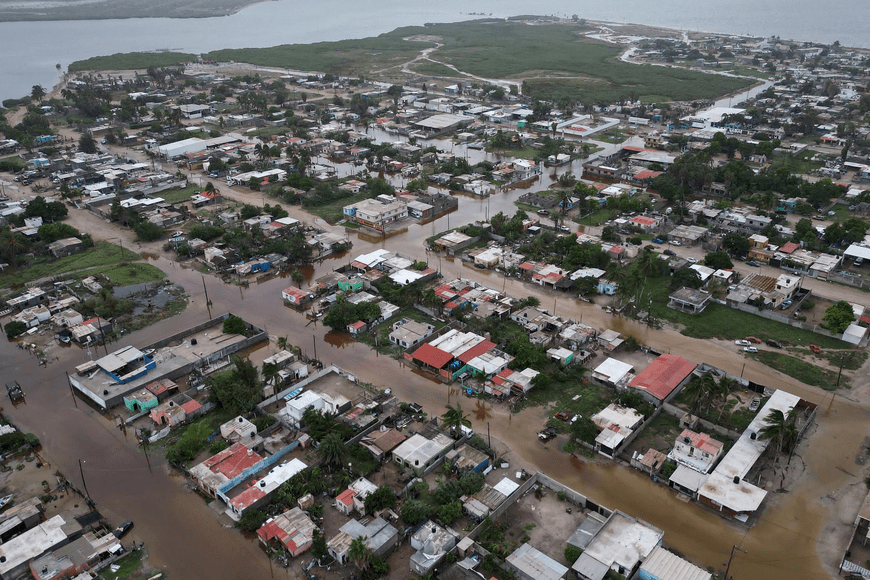 Atenderán a unas 50 familias afectadas por Polo en Puerto San Carlos: Víctor Castro