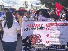 Megamarcha del IMSS en La Paz: Rechazan aumento del 8%